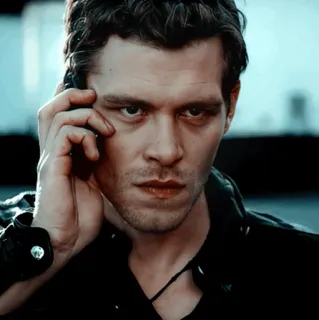 🥨 Klaus Mikaelson The Vampire Diaries man, portrait, serious, the originals, tv series, vampire telegram sticker