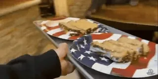🤨 makanan, piring, bendera amerika whatsapp sticker