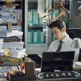 📚 검사 노지욱 man, office, desk, busy, papers, lawyer telegram sticker
