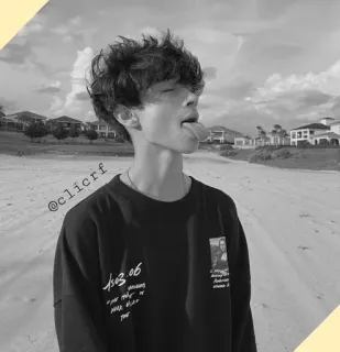 〽️ @clicrf orang, hitam putih, potret, anak laki-laki, melet whatsapp sticker