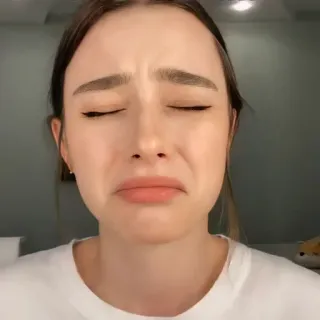 😖 weinen, traurig, frau, tränen, emotional telegram sticker