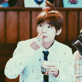 🌩 21 K-Pop, Idol, przystojny, okulary, męski telegram sticker