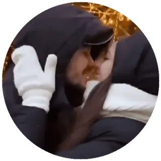👩‍❤️‍👨 pocałunek, zima, miłość, para, romantyczność telegram sticker