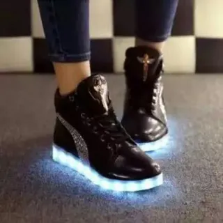 😍 鞋子, 运动鞋, led, 鞋类, 时尚 telegram sticker