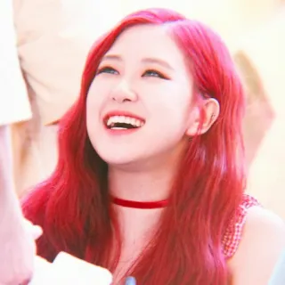 🌹 mujer, retrato, pelo rojo, alegre, sonriendo telegram sticker
