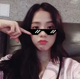 🌸 mujer, gafas, gafas pixeladas, meme, retrato, persona whatsapp sticker