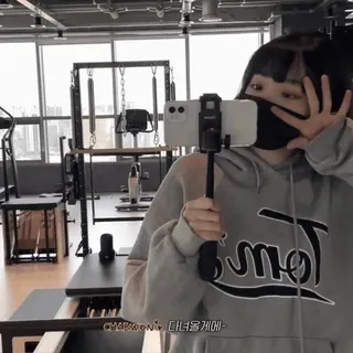 🥐 CHAEYWON 다녀올게ㅔ요- korean, person, girl, woman, selfie, mask, fitness, gym telegram sticker