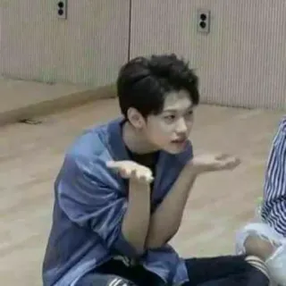 🤷‍♀️ kpop, 男の子, アイドル, 人, 男性, 困惑 whatsapp sticker