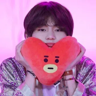 💛 : 김태형 V - @BBBBBo . whatsapp stickers