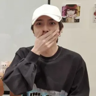 🤭 whatsapp sticker