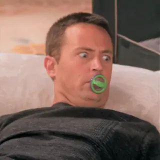 😵 Chandler Bing Friends Amigos, Chandler, bebê, chupeta, engraçado, série de TV, comédia telegram sticker