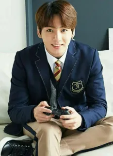 🎮 Jungkook k-pop, айдол, подросток, школьная форма, геймер, улыбающийся whatsapp sticker