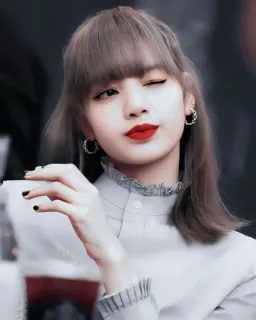 😉 Lisa kpop, певица, лиза, blackpink, женщина, подмигивание telegram sticker