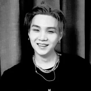 🕸 Suga Suga, BTS, K-POP, ミュージシャン, 笑顔, 韓国 telegram sticker