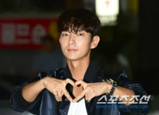💕 스포조선 personne, homme, coeur, coréen whatsapp sticker
