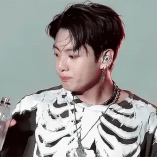 🌪 мужчина, kpop, скелет, лицо, вода, ожерелье whatsapp sticker