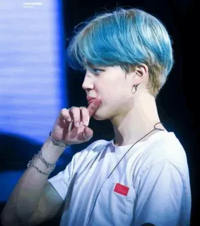 🕸 Jimin Kpop, Penyanyi, Jimin, BTS, Rambut biru, Pria, Selebriti whatsapp sticker