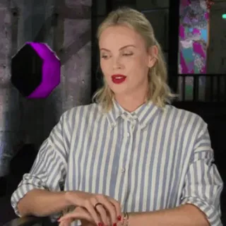 🌶 mujer, persona, retrato, actriz, rubia, Charlize Theron telegram sticker