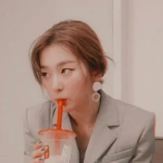 💘 woman, drinking, kpop, girl, portrait, Seulgi, Red Velvet telegram sticker