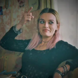 🤙 Maeve Wiley Sex Education 십대, 무례한, 가운데 손가락, 소녀, 빈정거리는 telegram sticker