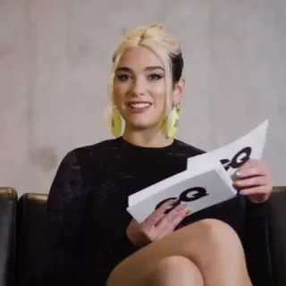 🖇 Dua Lipa GQ Dua Lipa, Sängerin, GQ, Magazin, Promi whatsapp sticker