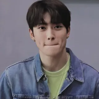 📸 肖像, 男人, 韩国人, 休闲, 牛仔外套, 室内 telegram sticker