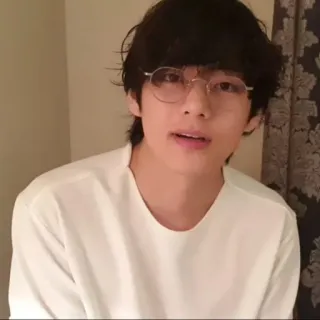 🧸 V V, BTS, K-pop, Chanteur, Célébrité, Kim Tae-hyung telegram sticker