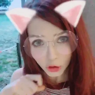 🤡 oreilles de chat, filtre, lunettes, femme, cheveux roux telegram sticker