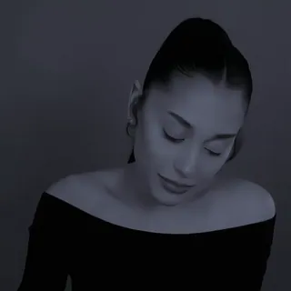 🤍 Ariana Grande selebriti, penyanyi, bintang pop, potret, wanita, artis telegram sticker