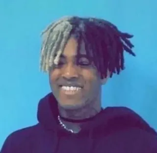 😁 XXXTentacion rapper, music, smiling, dreadlocks, XXXTentacion telegram sticker