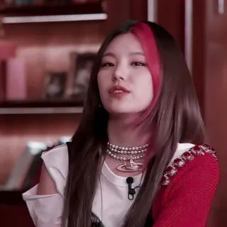 🍩 kpop, mulher, retrato, yeji, idol whatsapp sticker