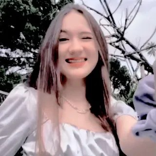 🌊 женщина, девушка, селфи, портрет, человек, молодая telegram sticker