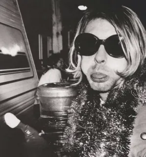 😛 Kurt Cobain เคิร์ต โคเบน, นักร้อง, ยุค 90, แว่นตา, ลิ้น, ดนตรี, ภาพเหมือน, ขาวดำ telegram sticker
