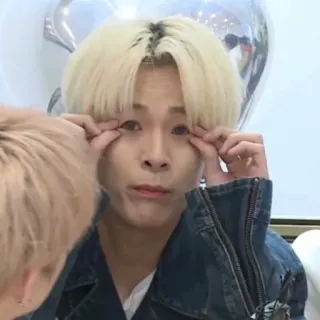 👀 whatsapp sticker