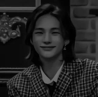 🏯 Hyunjin kpop, cantante, hyunjin, stray kids, celebridad telegram sticker