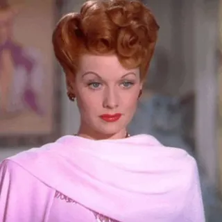 ➿ Lucille Ball I Love Lucy Lucille Ball, Atriz, I Love Lucy, Vintage, Clássico, Retrato, Cabelo ruivo telegram sticker