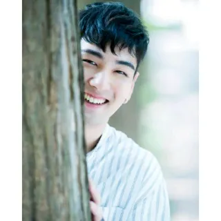 😀 retrato, homem, sorriso, árvore, feliz telegram sticker