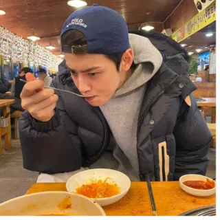 🥘 whatsapp sticker
