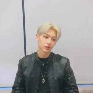 ,Lee felix Vlive. @STRAY_KIDS telegram stickers