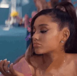 🌃 Ariana Grande ป๊อปสตาร์, นักร้อง, คนดัง, ภาพเหมือน, ผู้หญิง, นักดนตรี telegram sticker
