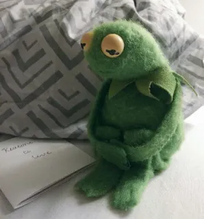 😞 Kermit Reasons to leave Кермит лягушонок, лягушка, причины уйти, грустный, кукла, зеленый telegram sticker