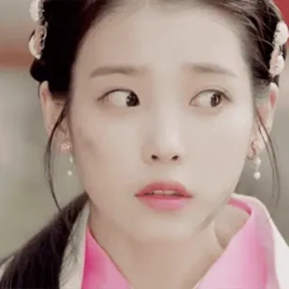 👀 IU IU, K-Pop, Sängerin, Koreanisch, Promi telegram sticker
