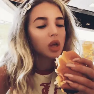 🐹 mulher, comendo, hambúrguer, comida, loira, retrato telegram sticker