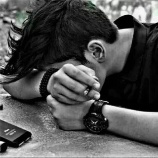 😔 cigarrillo, fumando, hombre, triste, melancolía, reloj de pulsera telegram sticker