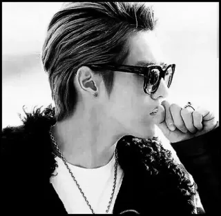 ➿ uomo, occhiali da sole, ritratto, bianco e nero, stile, moda telegram sticker