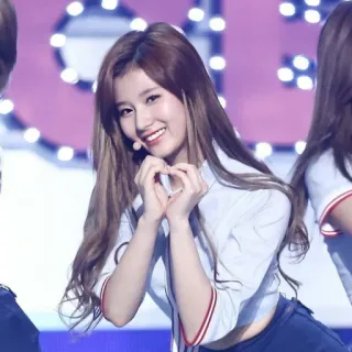 🍭 Sana Kpop, cantante, idol, coreano, corazón, Twice telegram sticker