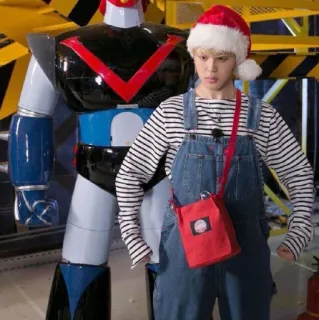 🌷 robot, navidad, gorro de Papá Noel, peto, bolsa roja, camiseta de rayas whatsapp sticker