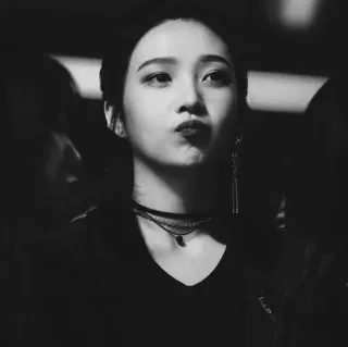 🦋 Frau, K-Pop, Mädchen, Porträt, Asiatisch, Schauspielerin, Sängerin, Idol telegram sticker