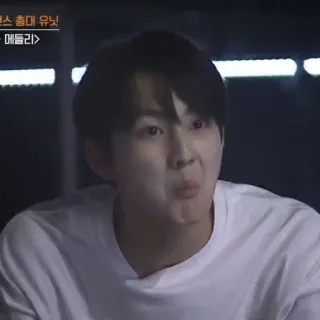 😗 whatsapp sticker