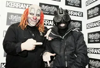 🖕 клоун, маска, kerrang, указывает telegram sticker